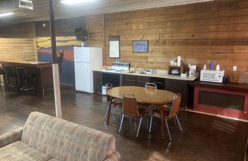Claire City Cabina | Red Side Inn Lodge