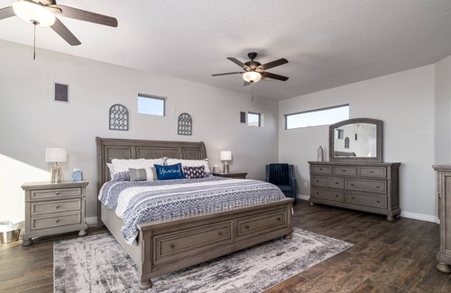 Las Sendas Casa | Red Skies at Night - Private Htd Pool & Spa, pool table, bikes, King beds & TVs!