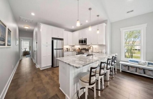 Wilmington Beach Villa | Red Snapper (3-Bedroom Villa) by RedAwning