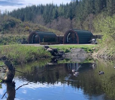 Oban Casa | Red Squirrel Pod with Hot Tub