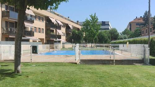 Haro Apartamento | Red Wine Haro, piscina y parking