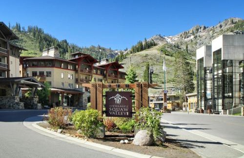 Olympic Valley Cabina | Red Wolf Lodge at Olympic Valley