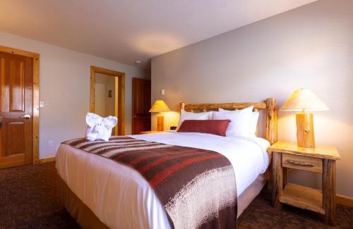 Olympic Valley Cabina | Red Wolf Lodge at Olympic Valley