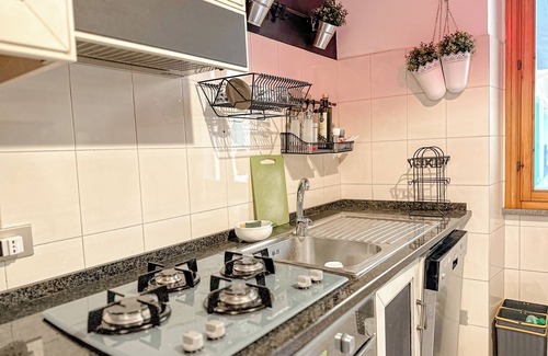 Guastalla Apartamento | RED81 Suite - 10 min dal Duomo - 2 camere