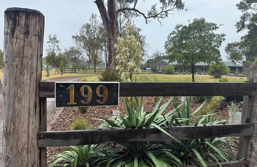 Stratford Casa | Redbank Retreat- Serenity among the gum trees!