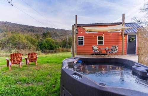 Wildwood Casa | Redbud Tiny Home with a Hot Tub and Mountain Views