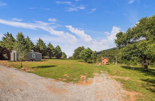Wildwood Casa | Redbud Tiny Home with a Hot Tub and Mountain Views