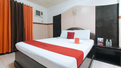 Malolos City Hotel | RedDoorz @ 77 Travellers Inn Malolos Bulacan