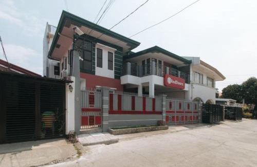 Moonwalk Hotel | RedDoorz @ Alquiza Residences Paranaque