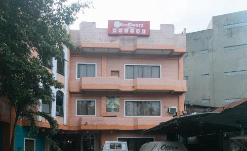 Mandaue Hotel | RedDoorz at La Maria Pension And Tourist Inn
