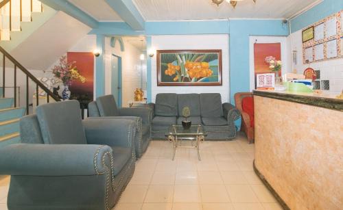 Mandaue Hotel | RedDoorz at La Maria Pension And Tourist Inn