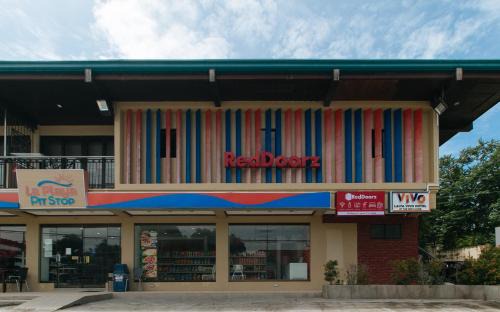 San Juan Hotel | RedDoorz at Laiya Vivo Hotel Batangas