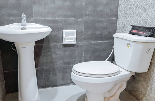 Tagbilaran Casa | RedDoorz @ Caimito Drive Dampas