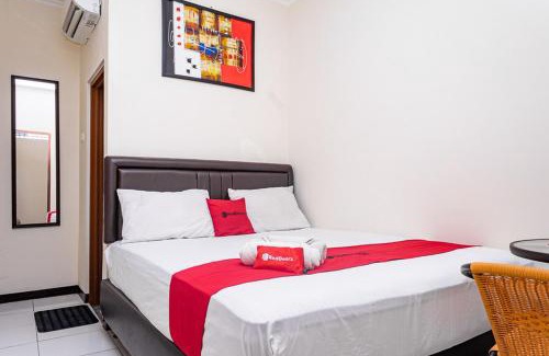 Astana Anyar Casa | RedDoorz near Alun Alun Bandung 2