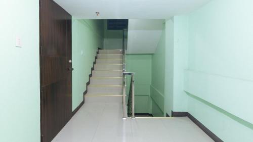 Bagong Lipunan Ng Crame Hotel | RedDoorz near EDSA Camp Crame