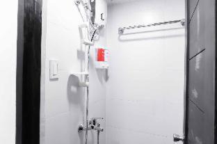 San Dionisio Hotel | RedDoorz Plus at MM Hotel Las Pinas former RedDoorz Plus Near Bamboo Organ