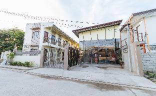 San Fernando Hotel | RedDoorz Plus @ Casa Lucia Sindalan San Fernando City Pampanga