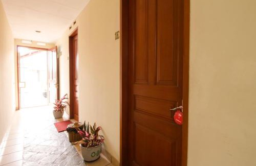 Hegarmanah Casa | RedDoorz Plus near Parahyangan University