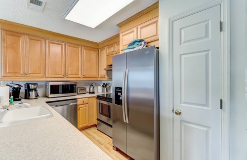Fernandina Beach Casa | Redecorated Pet Friendly Home by RedAwning