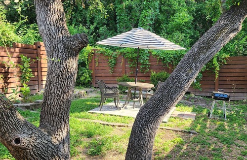 South Lamar Casa | Redemption in South Austin