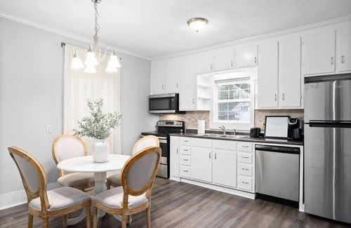 Clarksville Casa | Redesigned Historic Gem Downtown Luxury by APSU & Ft. Campbell