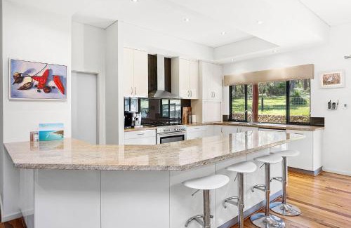 Quindalup Casa | Redgum Treehouse - Outstanding luxury in the heart of wine country and minutes from the beaches