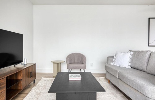 South Redondo Apartamento | Redondo Beach 1BR w Pool Gym WD nr Beach LAX-613