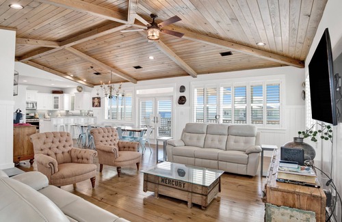 Southpointe Casa | Reduced Rate! Maison by the Sea - Private Pool, Pet-Friendly