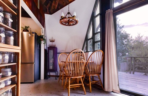 Rohnerville Casa | Redwood Dome Retreat
