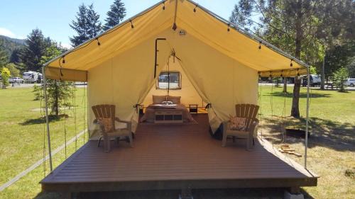 Hiouchi Otro | Redwood Meadows RV Resort