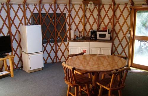 Hiouchi Casa | Redwood Meadows RV Resort and Cabins