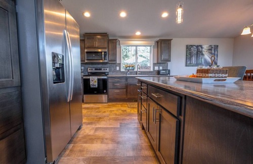 Crescent City Casa | Redwood Retreat - Crescent City