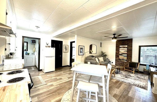 Crescent City Cabaña | Redwood Trails & Ocean Access 5 Mins Away