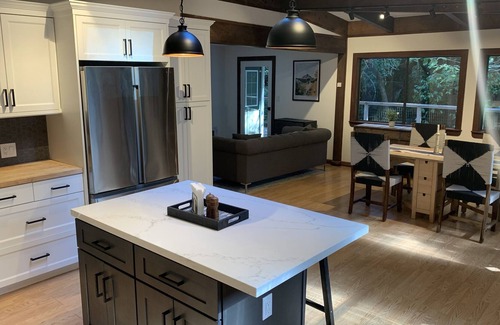 Lagunitas Cabaña | Redwood Cottage near Point Reyes + hiking 2br/1b