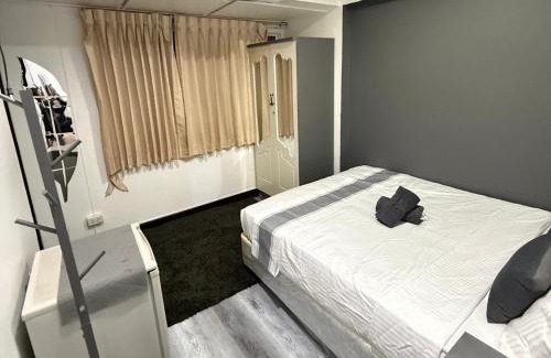 Asoke Casa | Ree Guesthouse
