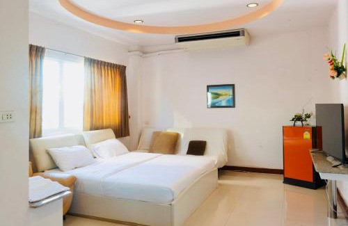 Samre Hotel | Ree- Riverside hotel