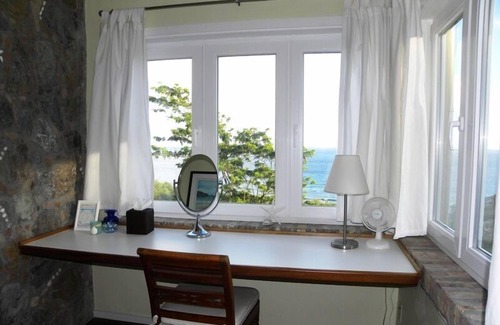 Fish Bay Cabaña | Reef Bay Cottage - Amplias vistas del agua