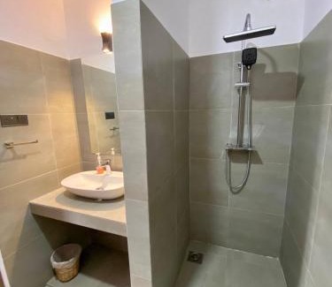 Pamunugama Hotel | Reef Bungalow Hotel