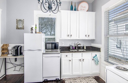 Galveston Casa | Reel close to the Beach - 2 blocks Pier/Beach