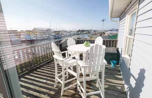 Atlantic Beach Condominio | Reel Paradise is a waterfront Condo with a deep water boat slip