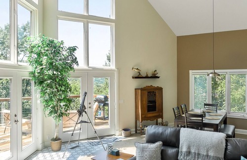 Smithville Chalet De Esquí | Reel Simple NEW! (Dog-Friendly)