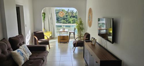 Enseada Azul Apartamento | Refúgio na Bacutia - Apt a 80m da melhor praia de Guarapari - Enseada Azul - Ar condicionado Piscina Churrasqueira e Salão de jogos