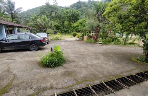 Ariro Casa | Refúgio Natural em Angra Perto da Cachoeira