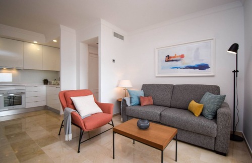 Mijas Apartamento | Ref: 245 Moderno apartamento en Mijas/Fuengirola con vistas al mar en popular complejo familiar