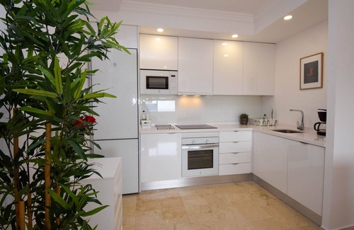Mijas Apartamento | Ref: 245 Moderno apartamento en Mijas/Fuengirola con vistas al mar en popular complejo familiar