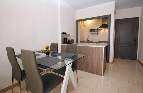 Torreblanca Apartamento | Ref: 248 Apartamento frente a la playa con vistas al mar y piscina