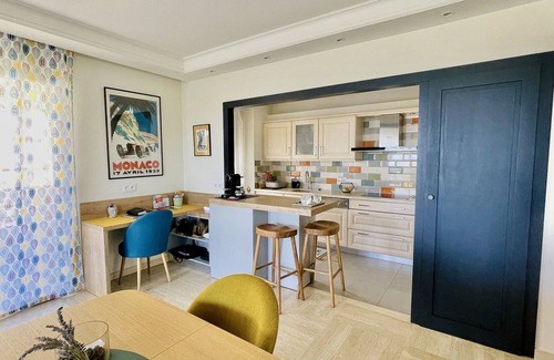 California - Pezou Apartamento | BellaVista / Beautiful apartment with sea view