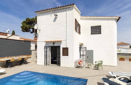 L'Escala Casa | Ref. PALAU 1: Casa con piscina privada, AC y Wifi en Riells.