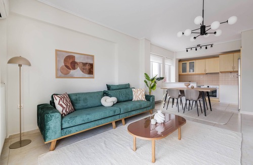 Marousi Apartamento | Refined 2BR Apartment in Marousi