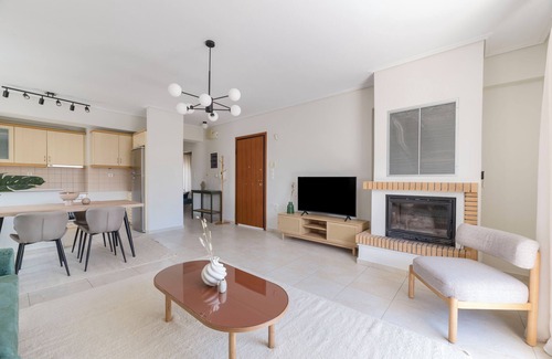 Marousi Apartamento | Refined 2BR Apartment in Marousi